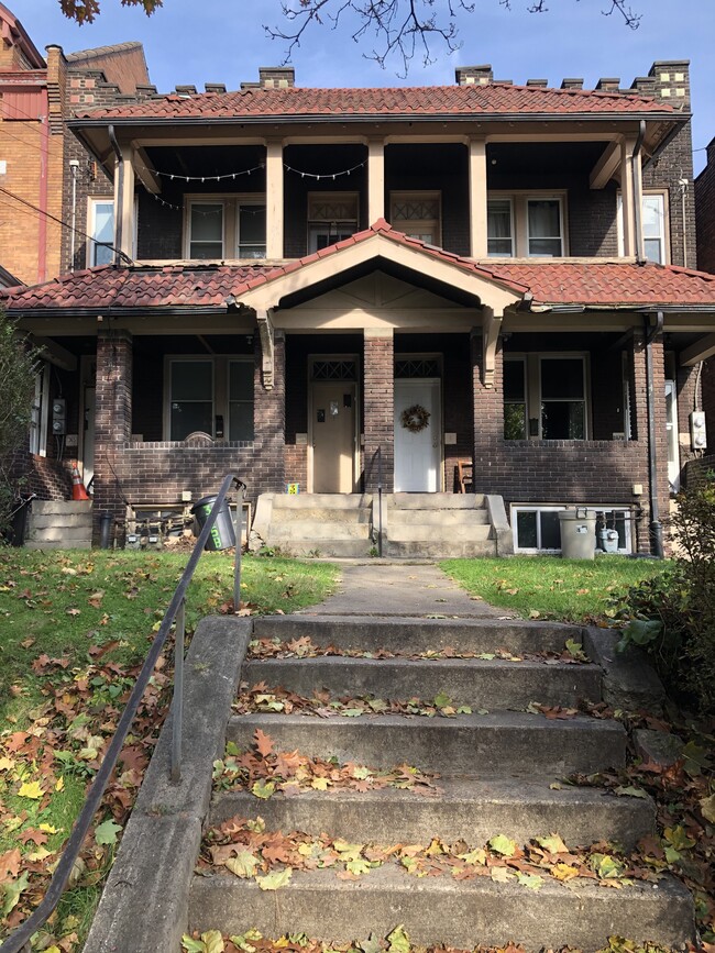 Building Photo - 371 McKee Pl