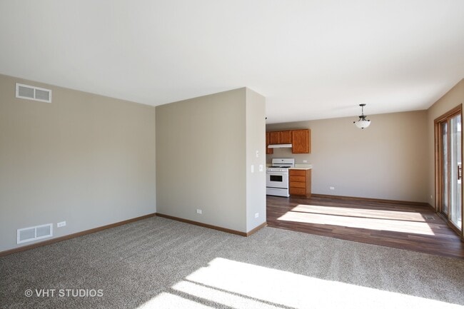 Building Photo - 1820 W Highland Ave