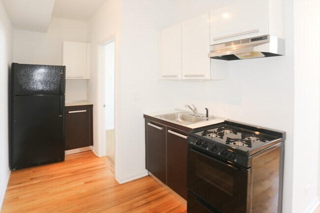 Foto del edificio - 5054 N Winthrop Ave