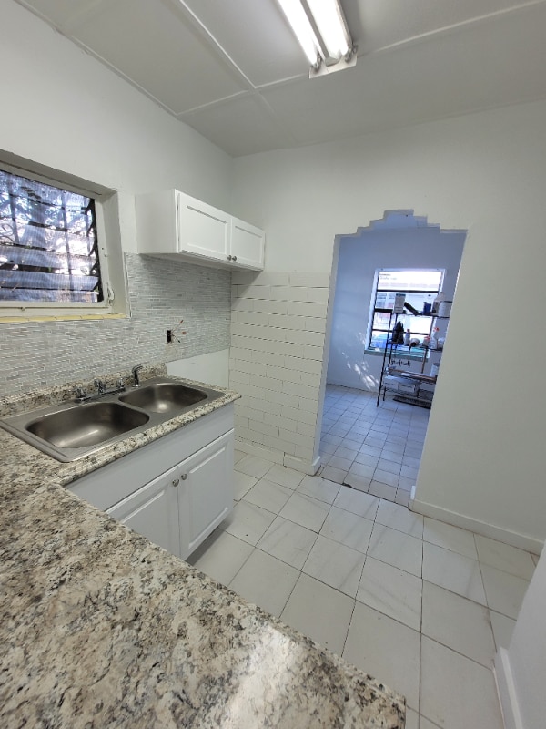 Photo - 1068 NW 31st St (Miami, FL)