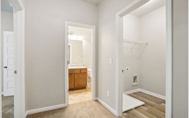 Building Photo - 3324 Estes Dr