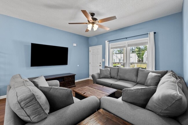 Building Photo - 4028 Mackinac Island Ln
