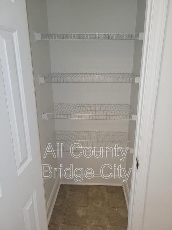 Building Photo - 5 Feldspar Ln