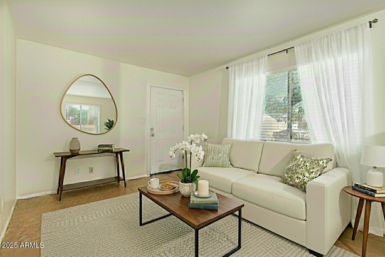 Foto principal - 1318 E Culver St