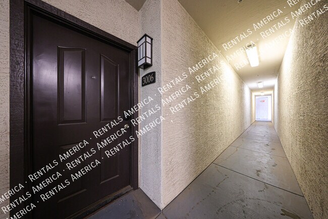 Foto del edificio - 5302 E Van Buren St