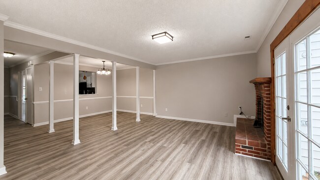 Building Photo - 4614 Glanmire Dr