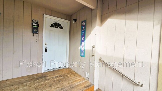 Foto del edificio - 613 Wilbert Ave