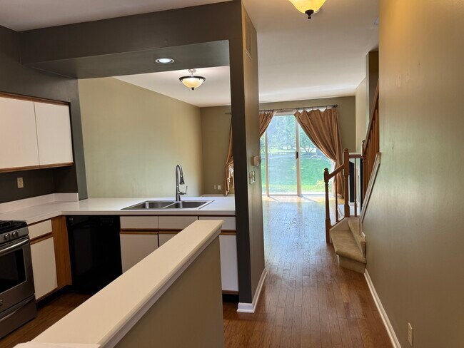 Foto del edificio - 1457 Walnut Hill Ave