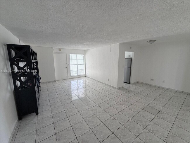 Foto del edificio - 1340 Lincoln Rd