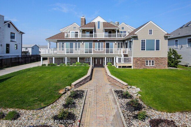 Foto del edificio - 102 Ocean Ave N