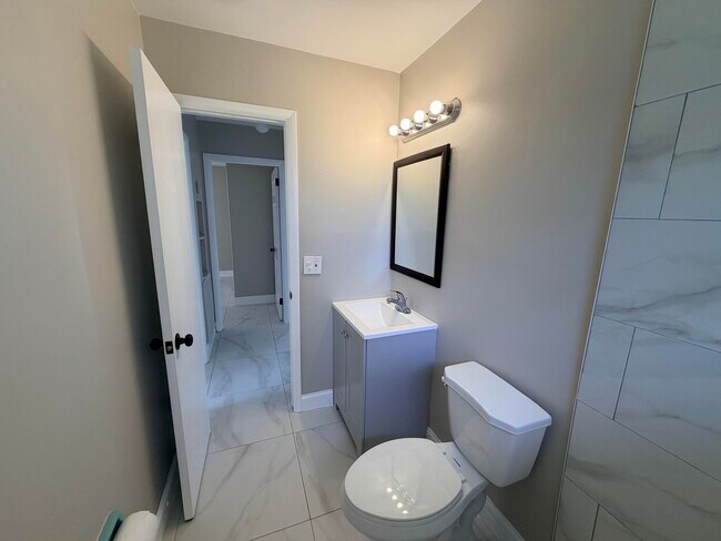 Foto del edificio - 6036 Westover Rd