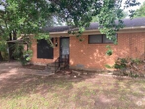 Building Photo - 1004 Powell Rd