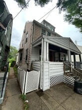 Building Photo - 20 Hobart Ave