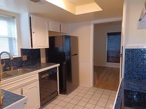 Building Photo - 9202 Kempwood Dr