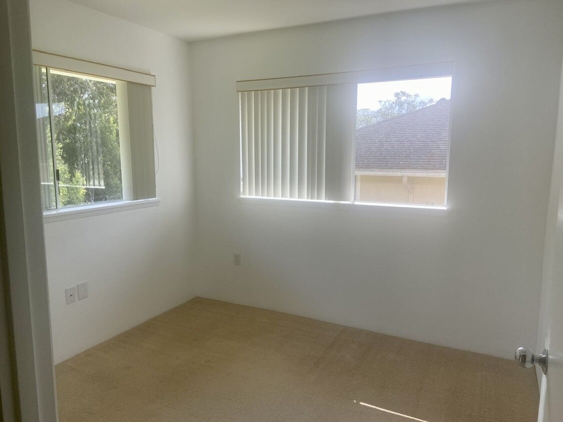 Foto principal - 3 bedroom 2 bath Townhome Mililani Mauka G...