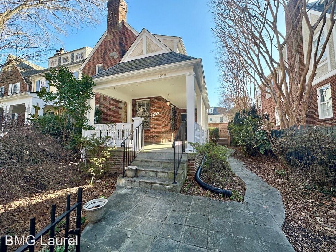 Primary Photo - 4 br, 3.5 bath House - 2910 Cortland Pl NW