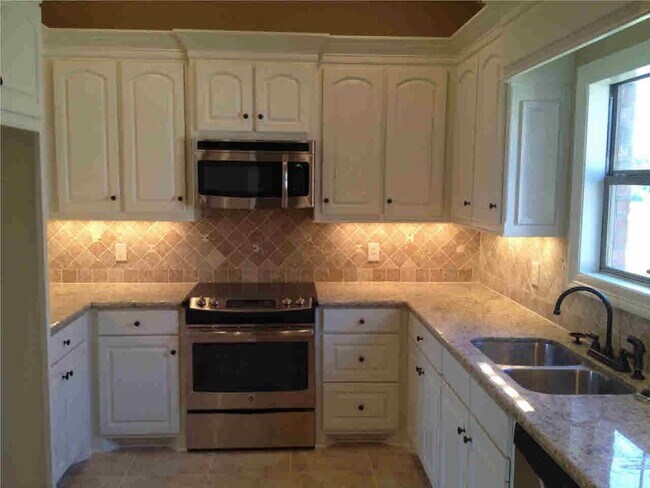 Photo - 1843 August Bend House