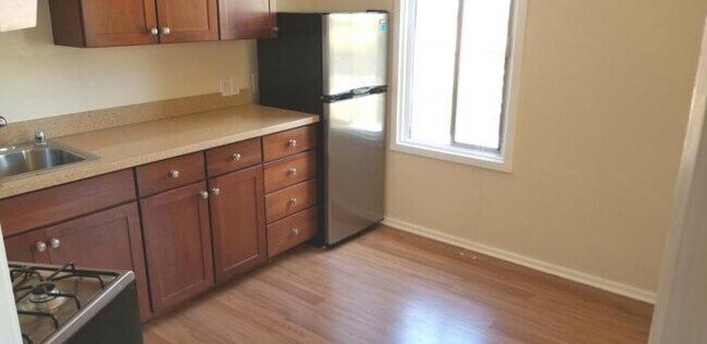 Building Photo - 1 bedroom in San Francisco CA 94131