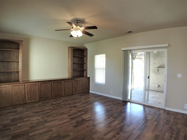 Foto del edificio - 573 E Eaton Rd