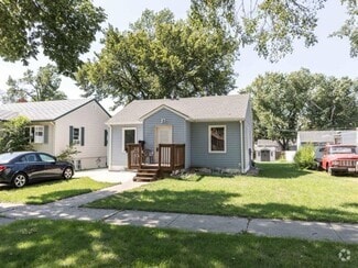Building Photo - 822 N 13th St