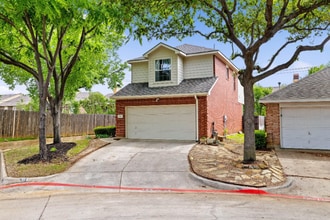 Building Photo - 912 Palomino Dr