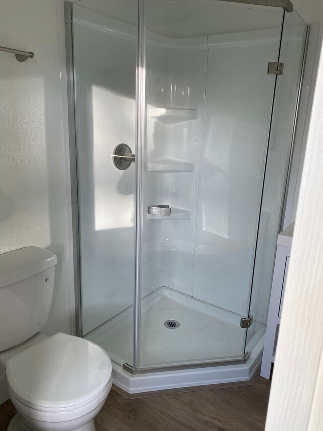 Bathroom - 238 colfax ave