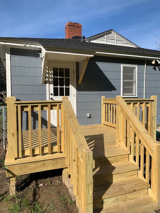 Foto del edificio - 111 Ellinor St