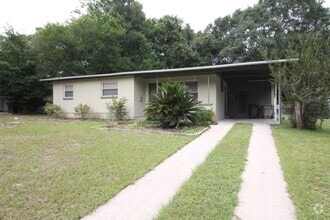 Building Photo - 917 Cranbrook Ave