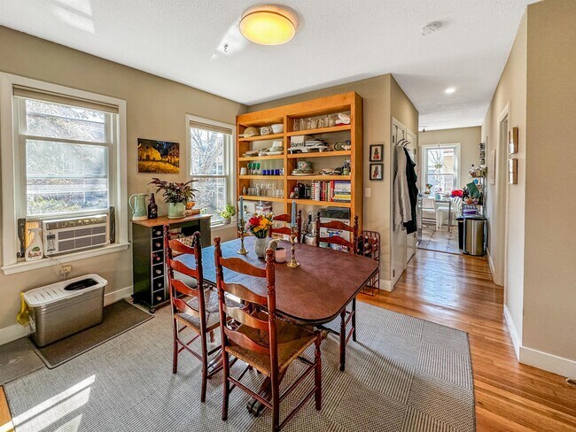 Building Photo - 30 Soden St