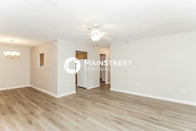 Foto del edificio - 4 Bedroom Pet-Friendly Home in FAIRBURN, G...