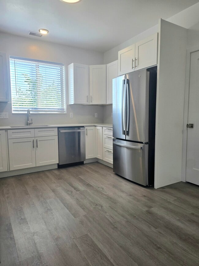 Building Photo - 149 Buena Vista Dr