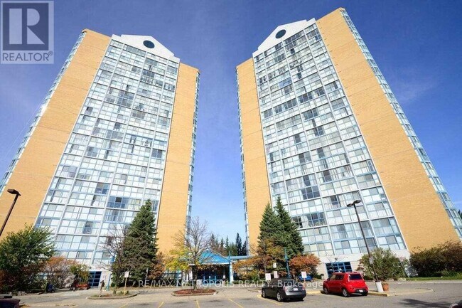 Building Photo - 35 Trailwood Dr