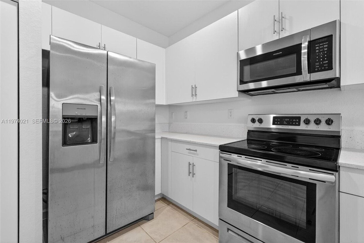 Photo - 2619 SE 11th Street 2619, Homestead, FL 33035