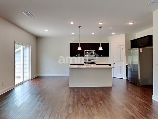 Building Photo - 1401 Alcovy Rd SE