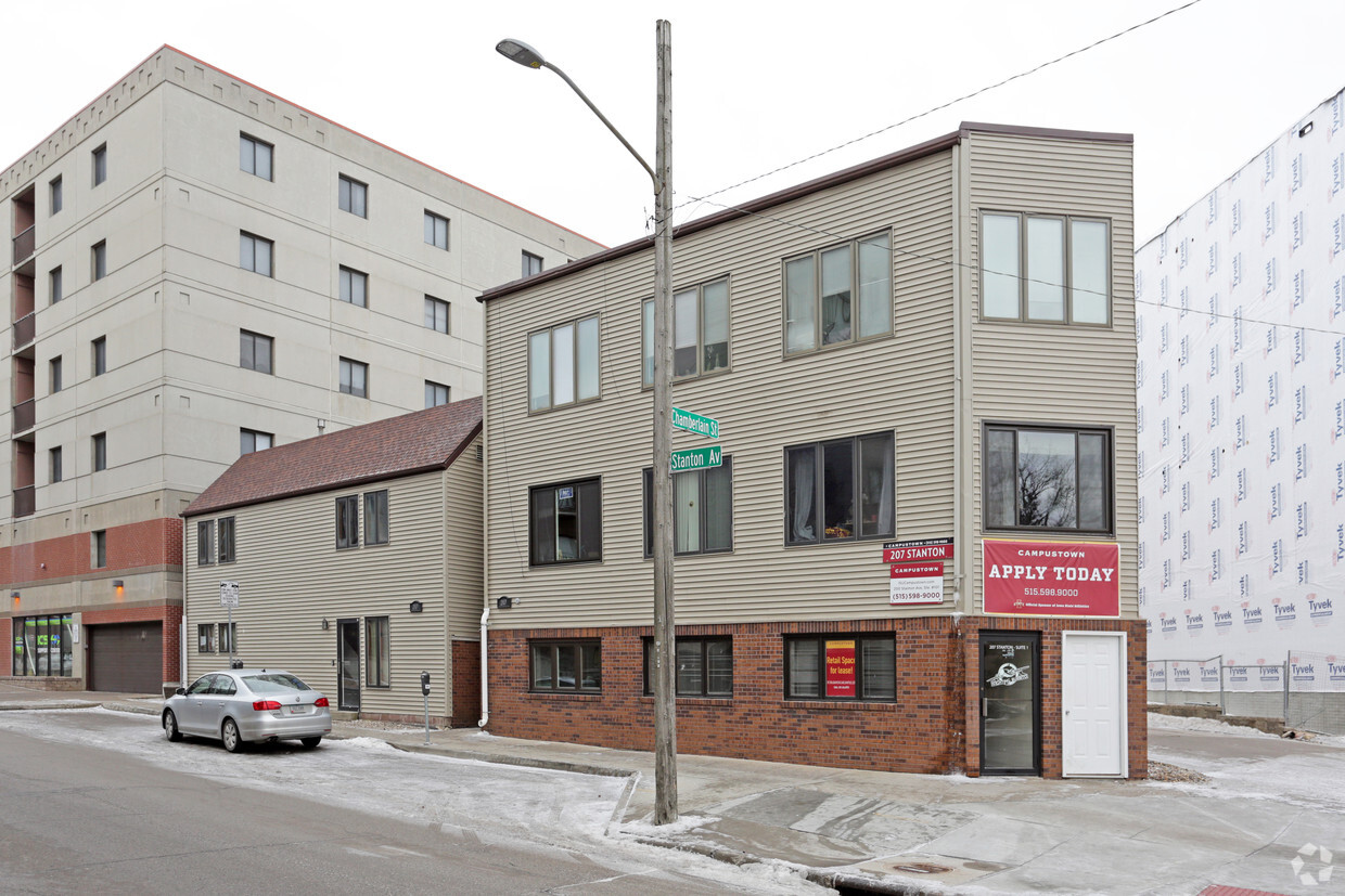 Primary Photo - 207 Stanton Ave