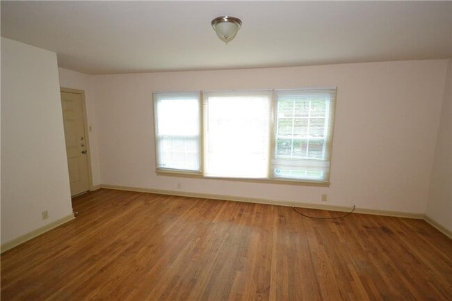 Foto del edificio - 2 Bedroom 1 Bath in North Austin