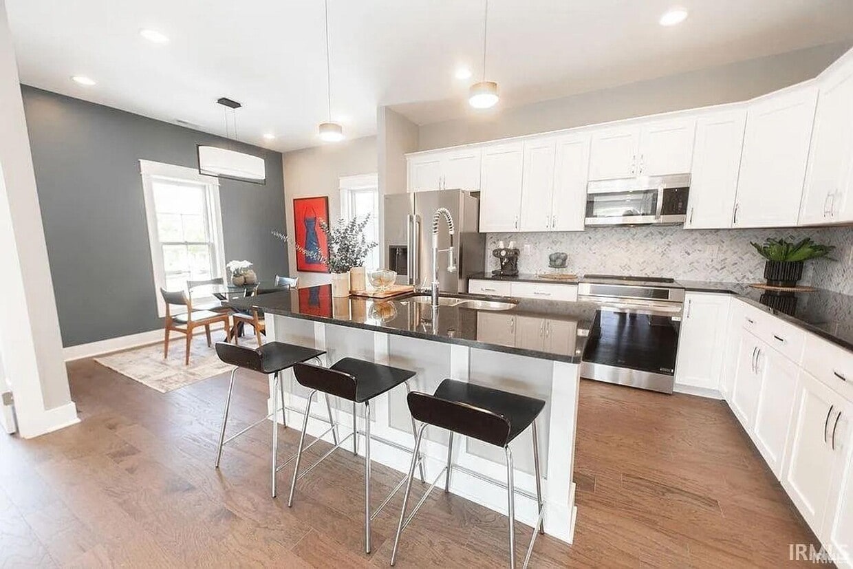 Foto principal - 1534 S Piazza Dr