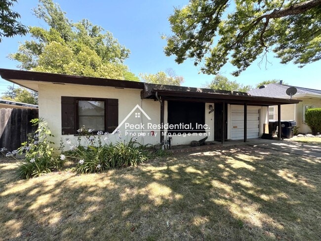 Building Photo - Charming Sacramento 2bd/1ba Home!