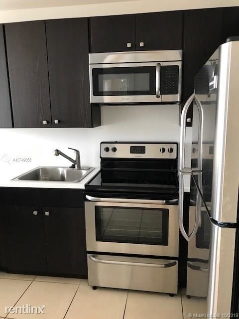 Building Photo - 2 br, 1 bath  - 914 SW 31st Ave