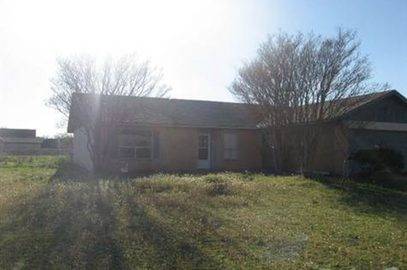 Primary Photo - 4014 Mountain Vista Dr