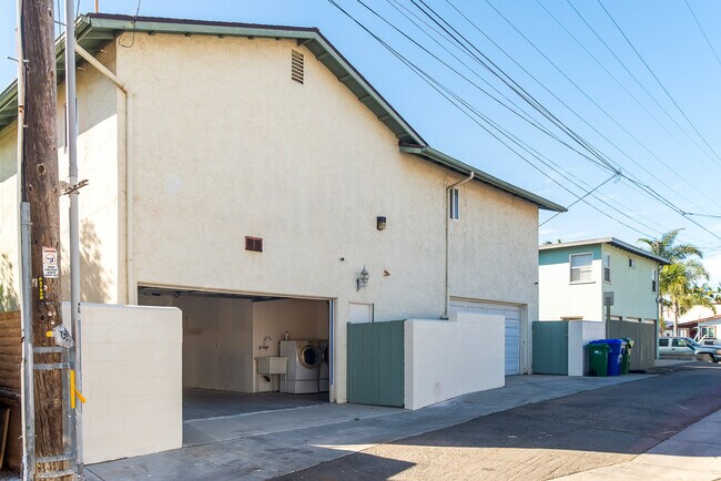Foto del edificio - 1908 Broadway St
