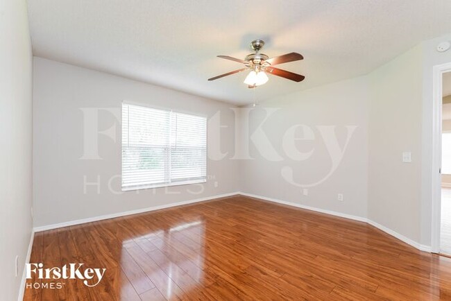 Building Photo - 11765 Shirburn Cir