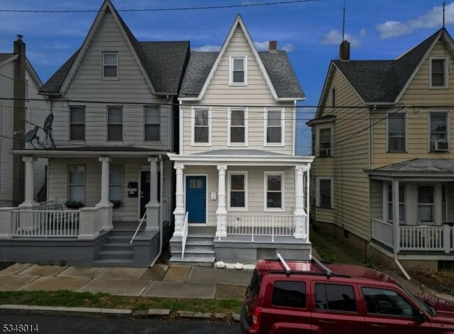 Building Photo - 31 Glen Ave