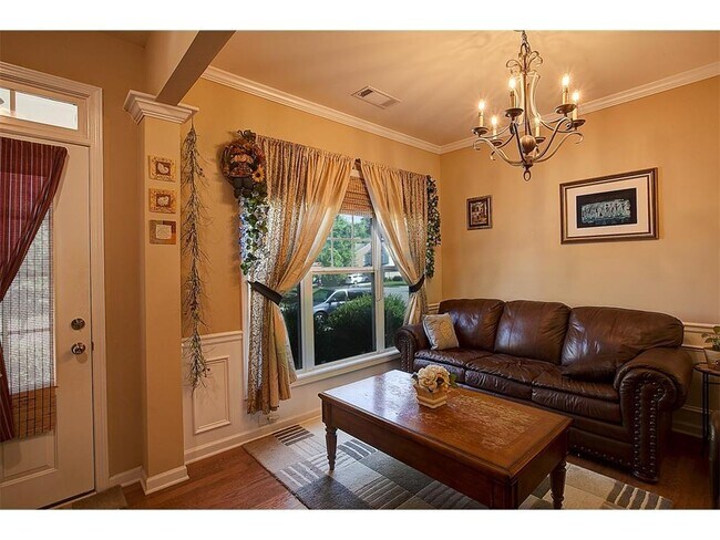 Foto del edificio - 5515 Carrington Pl