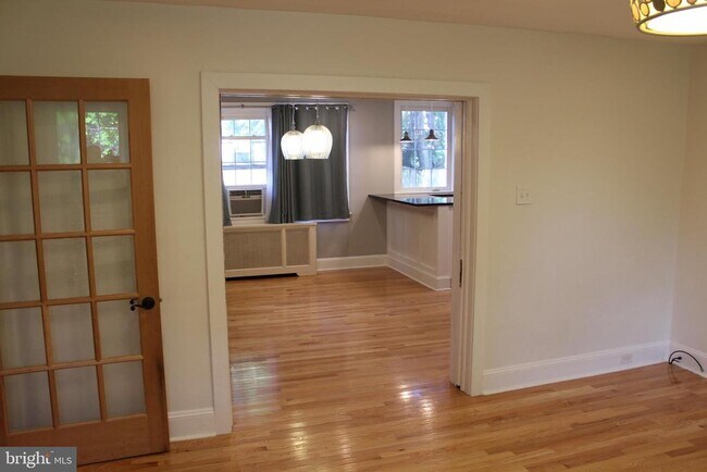Foto del edificio - 744 Rydal Rd