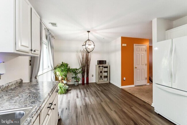 Building Photo - 1309 Sutler Terrace