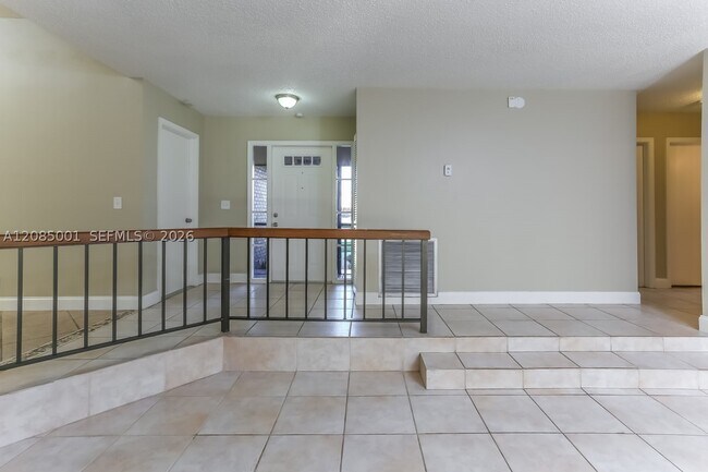 Foto del edificio - 1153 SW 25th Ave