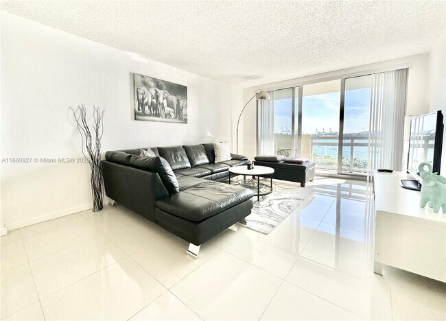 Foto del edificio - 1500 Bay Rd