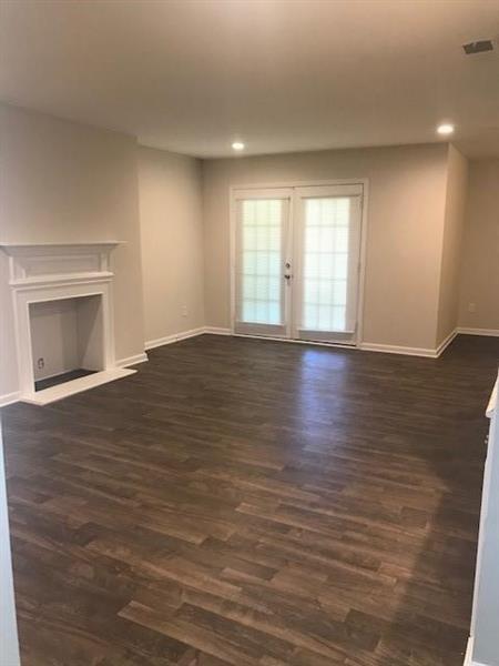 Foto del edificio - 3575 Oakvale Rd