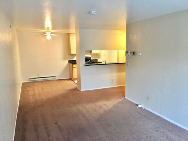 Building Photo - 2 Bed 2 Bath Condo in San Pablo -- AVAILAB...